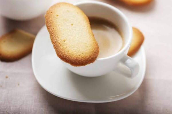 Come gestire un gatto di razza Peterbald che manifesta comportamenti ossessivi-compulsivi?