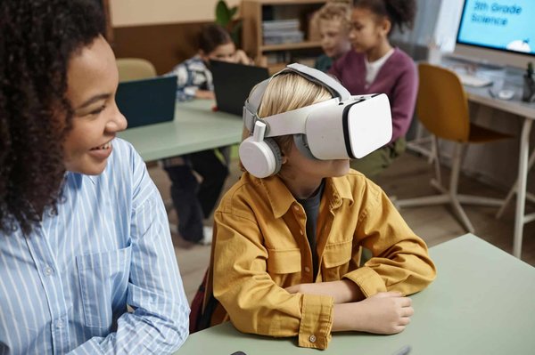 In che modo la gamificazione può migliorare l'apprendimento delle scienze nelle scuole medie?